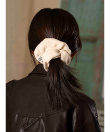 THE GREEN LAB（ザグリーンラボ）の「ウールニットヘアスクランチ [アイボリー]（シュシュ）」