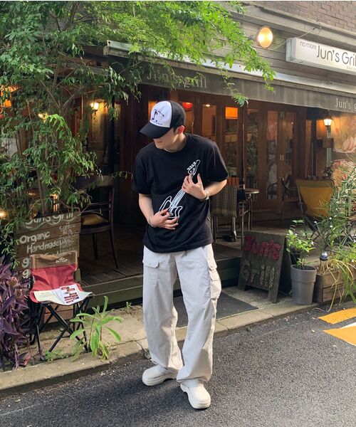 ESCAPEFROM(エスケープフロム)の「ビッグギタープリントオーバーサイズ半袖Tシャツブラック(Tシャツ/カットソー・レディース・その他・SMALL/MEDIUM/LARGE)」の4枚目の写真