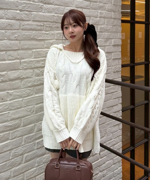 continuer de NICE CLAUP（コンティニューデナイスクラップ）の「モールケーブルフーディーミニワンピース（ワンピース・レディース・アイボリー/チャコールグレー/ボルドー・FREE）」の15枚目の写真