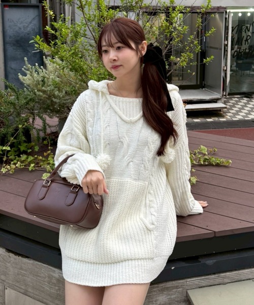 continuer de NICE CLAUP（コンティニューデナイスクラップ）の「モールケーブルフーディーミニワンピース（ワンピース・レディース・アイボリー/チャコールグレー/ボルドー・FREE）」の10枚目の写真