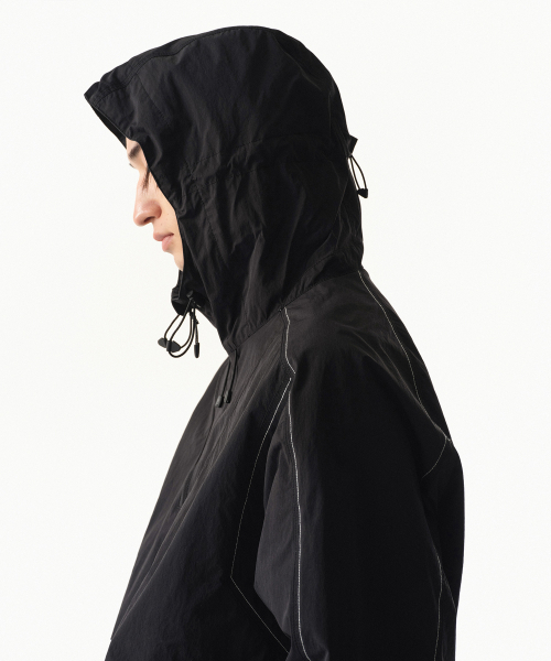MUSINSA STANDARD（ムシンサスタンダード）の「[シティレジャー] スティッチウィンドブレーカージャケット [ブラック]（ナイロンジャケット・メンズ・その他・MEDIUM/LARGE/X-LARGE/XX-LARGE）」の4枚目の写真