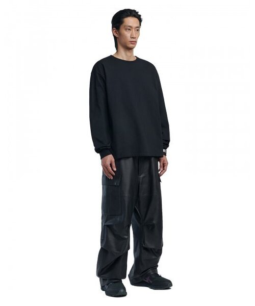 NOMANUAL（NOMANUAL）の「BASIC LONG SLEEVE TEE - BLACK（Tシャツ/カットソー・レディース・その他・X-LARGE/SMALL/MEDIUM/LARGE）」の3枚目の写真