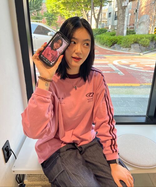 URBANDTYPE(アーバンディタイプ)の「フットボールジャージロングスリーブ_ピンク(Tシャツ/カットソー・レディース・その他・MEDIUM/LARGE/SMALL)」の2枚目の写真
