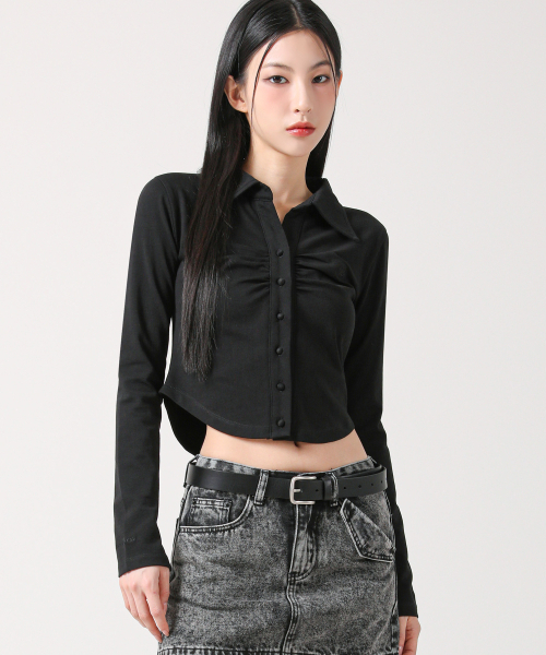 AVANDRESS(アバンドレス )の「Nicole Cara Shirring Shirt CHARCOAL(シャツ/ブラウス・レディース・チャコール・MEDIUM/SMALL)」の2枚目の写真
