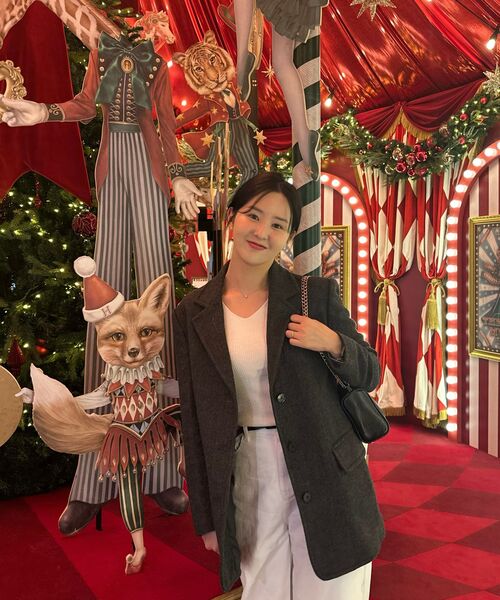 LOOKAST(ルックキャスト)の「アデルデニムワイドパンツ_ホワイト / ADELE DENIM WIDE PANTS_WHITE(デニムパンツ・レディース・ホワイト・SMALL/X-SMALL)」の4枚目の写真