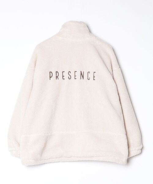 ROSE BUD（ローズバッド）の「ZIP-UP BOA JACKET（その他アウター・レディース・グレー/オフホワイト・ONE SIZE）」の19枚目の写真