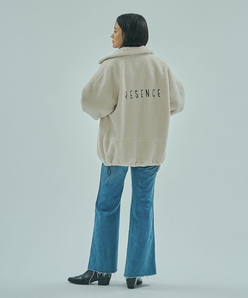 ROSE BUD（ローズバッド）の「ZIP-UP BOA JACKET（その他アウター・レディース・グレー/オフホワイト・ONE SIZE）」の8枚目の写真