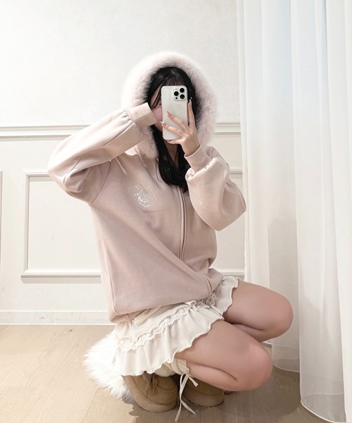 apres jour（アプレジュール）の「オーバーサイズファーパーカー（パーカー・レディース・ピンク/ブラック/杢グレー/オフホワイト・フリー/X-LARGE）」の5枚目の写真