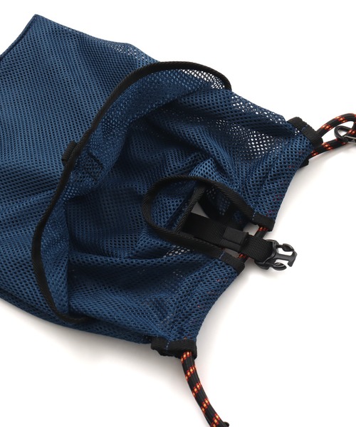 MARMOT(マーモット)の「Marmot x atmos Mesh Compact Tote / マーモット x アトモス メッシュ コンパクト トート 【SP】(ショルダーバッグ・メンズ・ブラック/ネイビー・ONE SIZE)」の11枚目の写真