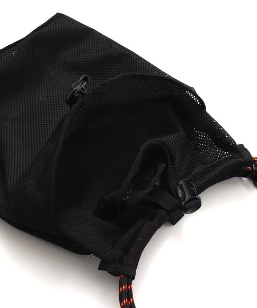 MARMOT(マーモット)の「Marmot x atmos Mesh Compact Tote / マーモット x アトモス メッシュ コンパクト トート 【SP】(ショルダーバッグ・メンズ・ブラック/ネイビー・ONE SIZE)」の7枚目の写真