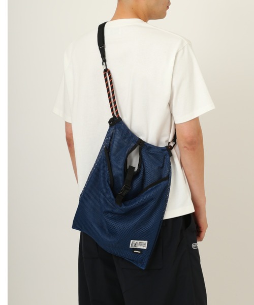 MARMOT(マーモット)の「Marmot x atmos Mesh Compact Tote / マーモット x アトモス メッシュ コンパクト トート 【SP】(ショルダーバッグ・メンズ・ブラック/ネイビー・ONE SIZE)」の14枚目の写真