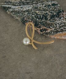YECCA VECCA（イェッカヴェッカ）の「ニュアンスラインパールブローチ（ブローチ/コサージュ）」