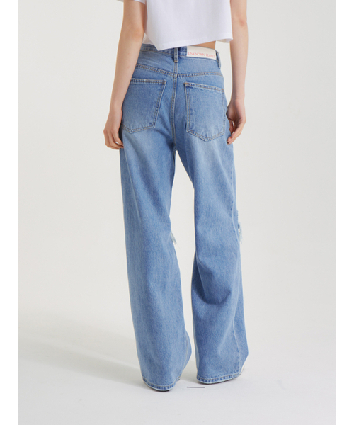 UNKNOWN PLANET(アンノウンプラネット)の「セミワイドスリットデニムパンツブルー(デニムパンツ・レディース・その他・LARGE/MEDIUM/SMALL)」の7枚目の写真