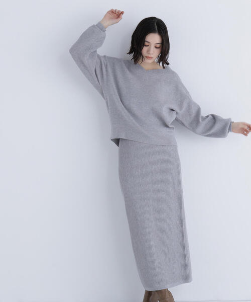 セール】◇Vネックフォルムニットセットアップ（ワンピース