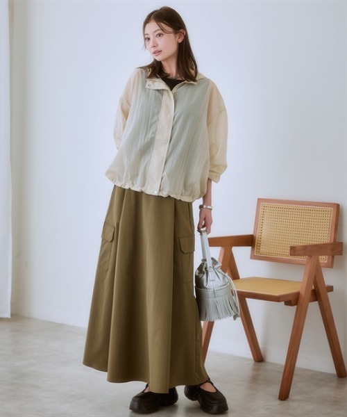 nissen(ニッセン)の「シアー素材パーカーブルゾン(ブルゾン・レディース・グリーン/ベージュ/ブラック・S/M/L/LL/3L)」の16枚目の写真