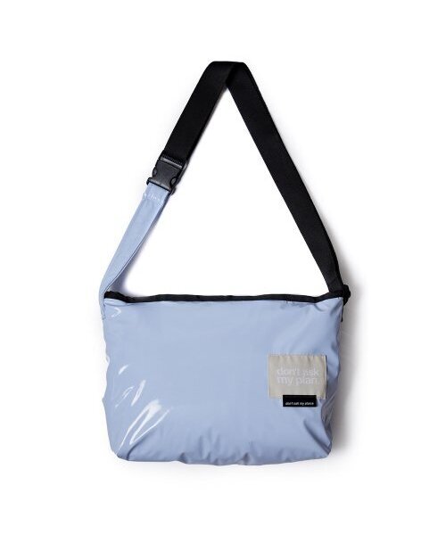 DAMP(ドントアスクマイプラン)の「2WAY padded messenger bag_sky blue(メッセンジャーバッグ・レディース・その他・ONE SIZE)」の2枚目の写真