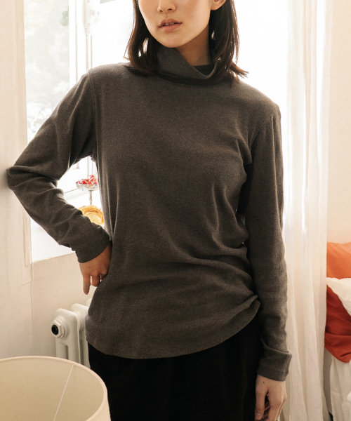 CHIQUITA(チキータ)の「ヘッダータートルTシャツブラウン(Tシャツ/カットソー・レディース・ブラウン・MEDIUM/SMALL)」の4枚目の写真