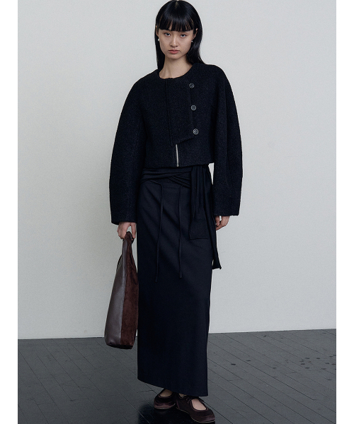 MAKE A TOAST(メイクアトースト)の「リラックスドマキシスカート ブラック MBEFSK001BK(スカート・レディース・ブラック・SMALL/MEDIUM)」の5枚目の写真
