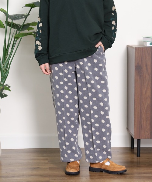Emago(イマゴ)の「EMAGO ドット柄ニードルパンチパンツ(その他パンツ・レディース・チャコールグレー/グリーン/ブラウン・FREE)」の17枚目の写真