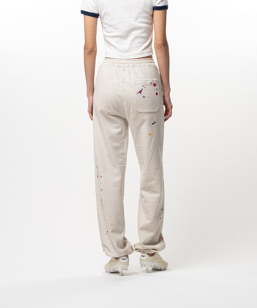 Maison MIHARA YASUHIRO（メゾンミハラヤスヒロ）の「Kids Sticker Printed Sweat Pants（スウェットパンツ・レディース・ホワイト/ブラック・36/38）」の7枚目の写真