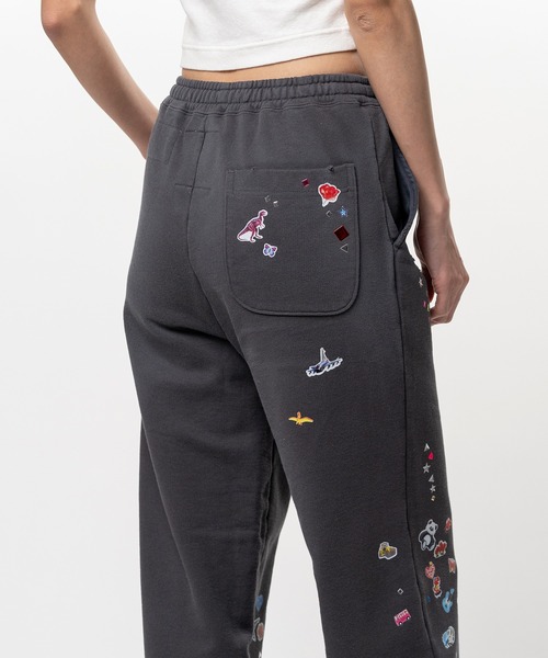 Maison MIHARA YASUHIRO（メゾンミハラヤスヒロ）の「Kids Sticker Printed Sweat Pants（スウェットパンツ・レディース・ホワイト/ブラック・36/38）」の17枚目の写真