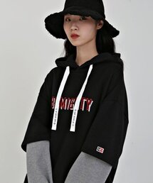 BEMIGHTY（ビーマイティー）の「袖レイヤードオーバーサイズ起毛フードパーカー ブラック（パーカー）」