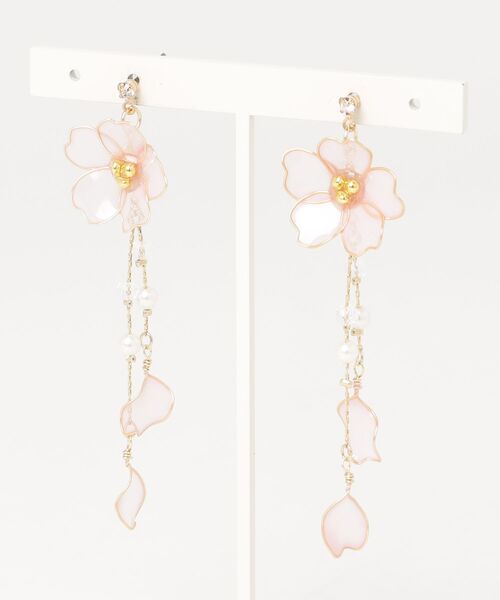 Zoule(ゾーラ)の「Zoule ゾーラ:”New me”シリーズ sakura dip 桜 さくら サクラ ピアス(ピアス(両耳用)・レディース・ピンク/ホワイト・FREE)」の4枚目の写真