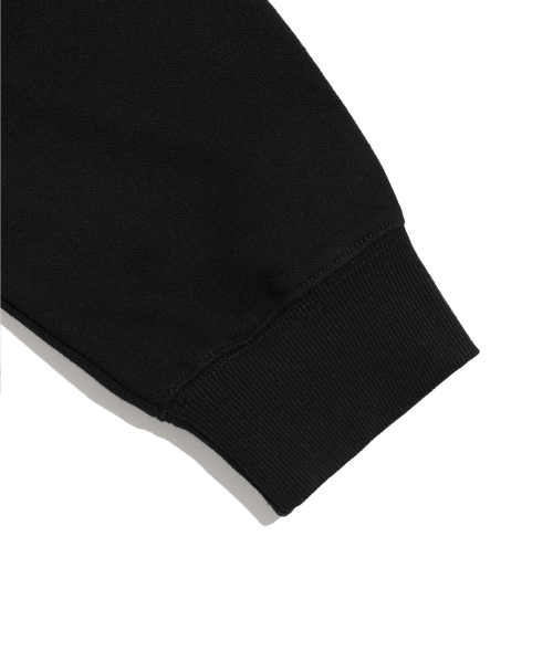 ISTKUNST（イストクンスト）の「LOGO&SMILEY SWEATSHIRTS_BLACK(IK2DSMM440A)（スウェット・レディース・ブラック・M/S/L）」の5枚目の写真