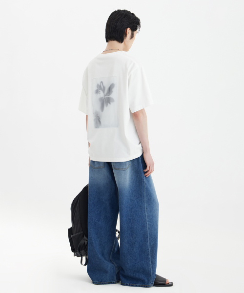 YOUTH(ユース)の「Printing Panel T-Shirt - White(Tシャツ/カットソー・レディース・その他・S/M/L)」の1枚目の写真