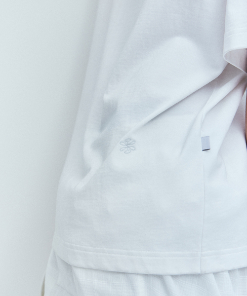 YOUTH(ユース)の「Printing Panel T-Shirt - White(Tシャツ/カットソー・レディース・その他・S/M/L)」の3枚目の写真