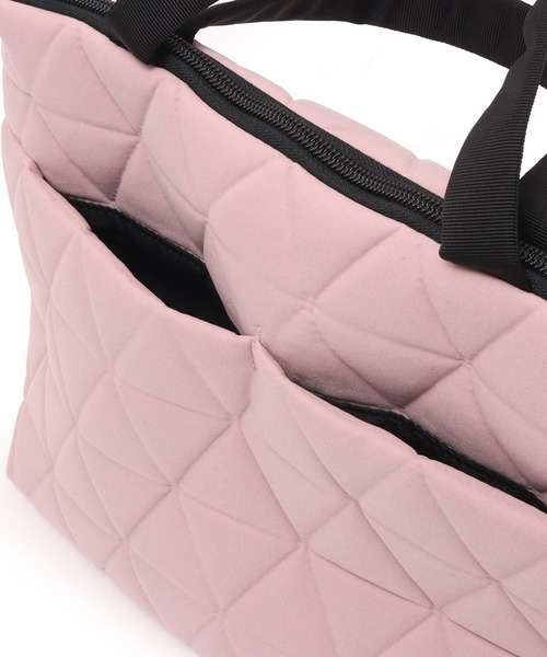 THE NORTH FACE(ザノースフェイス)の「THE NORTH FACE Geoface Box Tote / ザ ノース フェイス ジオフェイス ボックス トート(トートバッグ・メンズ・オフホワイト/ピンク・FREE)」の12枚目の写真