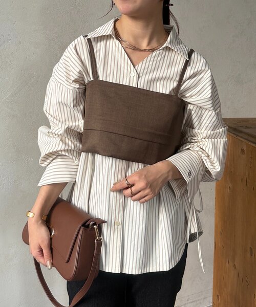 Thevon（ゼボン）の「ビスチェ×袖リボンシャツ（シャツ/ブラウス・レディース・ブルー/アイボリー/ピンク・FREE）」の7枚目の写真