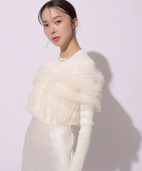 Mystrada(マイストラーダ)の「チュールペプラムドッキングニット(ニット/セーター・レディース・ブラック/ピンクベージュ/オフホワイト・38)」の2枚目の写真