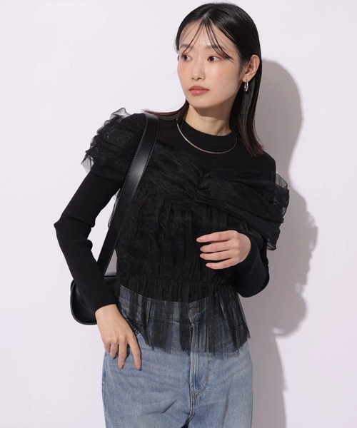 Mystrada(マイストラーダ)の「チュールペプラムドッキングニット(ニット/セーター・レディース・ブラック/ピンクベージュ/オフホワイト・38)」の1枚目の写真