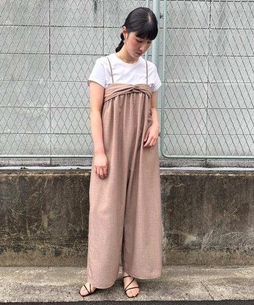 LHELBIE(レルビエ)の「ツイストビスチェサロペット(サロペット/オーバーオール・レディース・グレイッシュベージュ/ブラック/ネイビー・M)」の18枚目の写真