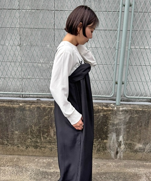 LHELBIE(レルビエ)の「ツイストビスチェサロペット(サロペット/オーバーオール・レディース・グレイッシュベージュ/ブラック/ネイビー・M)」の9枚目の写真
