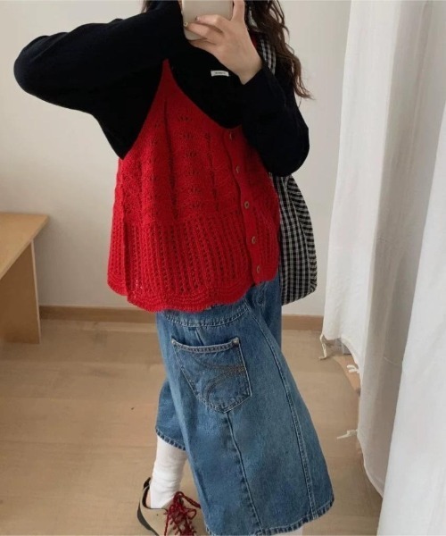 Ritzy（リッツィー）の「7色展開　ニットキャミソールベスト（ベスト・レディース・ブラック/ベージュ/グレー/レッド/イエロー/ブルー/グリーン・FREE）」の18枚目の写真