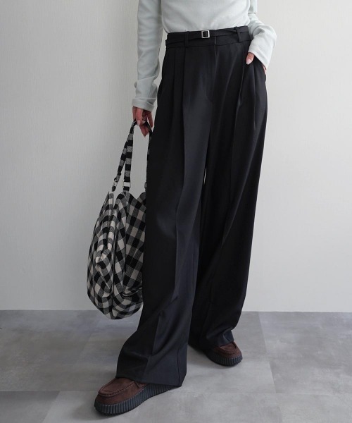 Rashik(ラシク)の「【Rashik】細ベルト付きセミワイドスラックス(スラックス・レディース・ブラック/ベージュ/ピンク・S/M)」の1枚目の写真