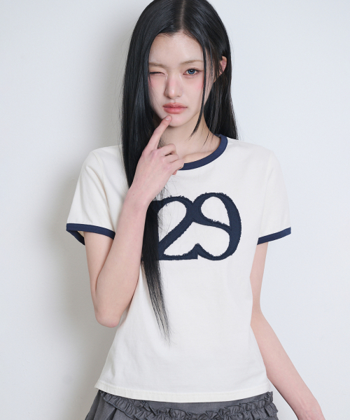 ILLIGO(イリゴ)の「129 ロゴパッチTシャツクリーム(Tシャツ/カットソー・レディース・その他・OS)」の5枚目の写真