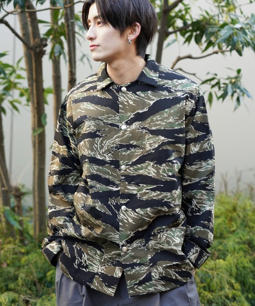 SUNNY  SPORTS（サニースポーツ）の「SUNNY SPORTS / サニースポーツ PRINTED COVER JACKET カモフラージュ レオパード ワークジャケット（カバーオール・メンズ・アニマル/レオパード・MEDIUM/LARGE）」の7枚目の写真