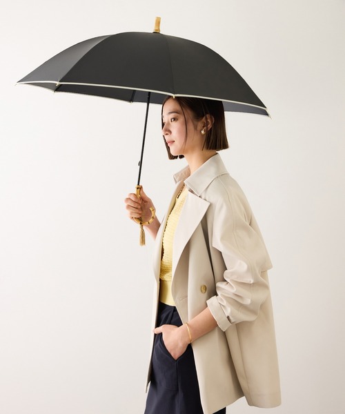 ROPE'（ロペ）の「[晴雨兼用/超撥水]バンブーハンドルバイカラーパラソル(長傘・日傘)/UV100%カット/完全遮光生地（長傘・レディース・ブラック/キナリ・FREE）」の15枚目の写真