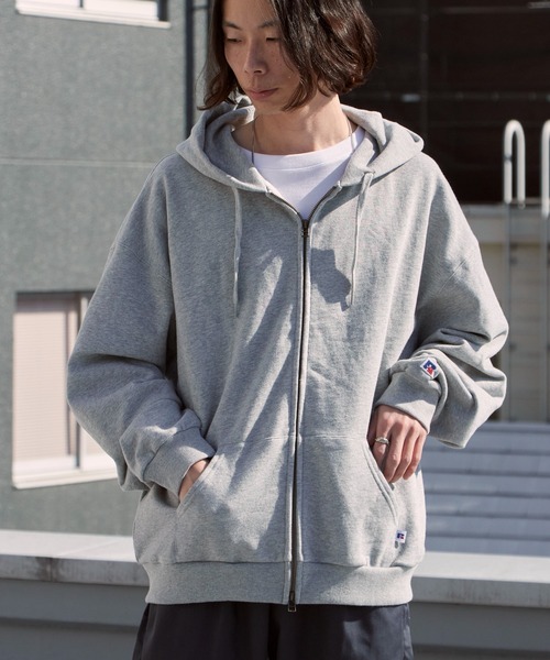 Russell Athletic（ラッセルアスレティック）の「Russell Athletic/ラッセルアスレティック Soft Loop Back Sweat Zip Hoodie パイル ワッペンロゴ ダブルジップパーカー 2026年春夏（パーカー・メンズ・ブラック/ヘザーグレー/ネイビー/ピンク・M/L/XL）」の2枚目の写真