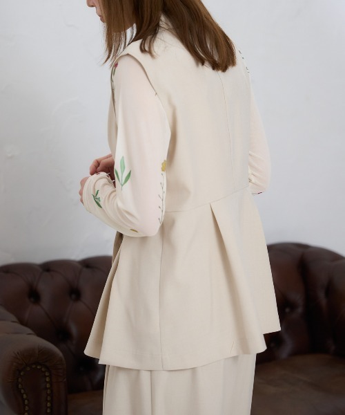 TRIANGLE PALETTE（トライアングルパレット）の「ペプラムジレ・ベスト/ セットアップ対応（スーツベスト・レディース・ブラック/ベージュ/グレー・FREE）」の22枚目の写真