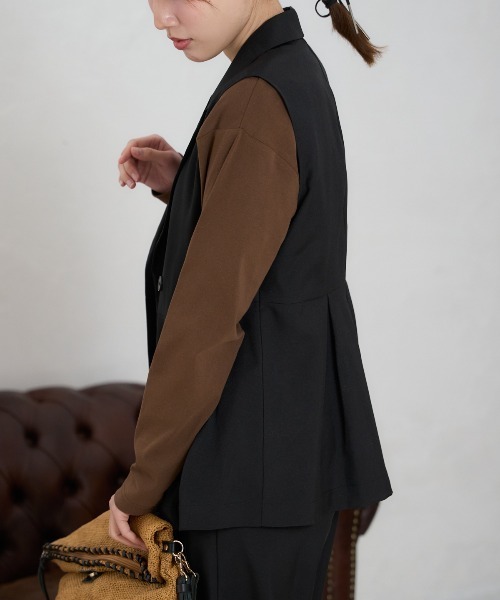 TRIANGLE PALETTE（トライアングルパレット）の「ペプラムジレ・ベスト/ セットアップ対応（スーツベスト・レディース・ブラック/ベージュ/グレー・FREE）」の6枚目の写真