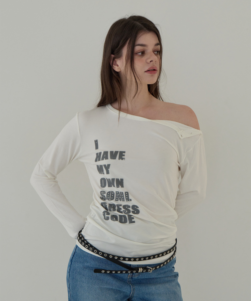 5OML(オーオーエムエル)の「サイドボタンツーウェイロングスリーブ(アイボリー)(Tシャツ/カットソー・レディース・アイボリー・FREE)」の1枚目の写真