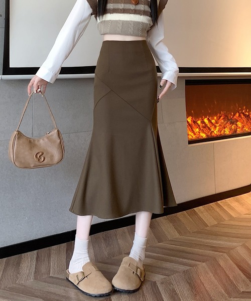 &soiree(アンドソワレ)の「アシンメトリー切り替えマーメイドスカート(スカート・レディース・ブラウン/ブラック・MEDIUM/SMALL/X-LARGE/LARGE)」の2枚目の写真