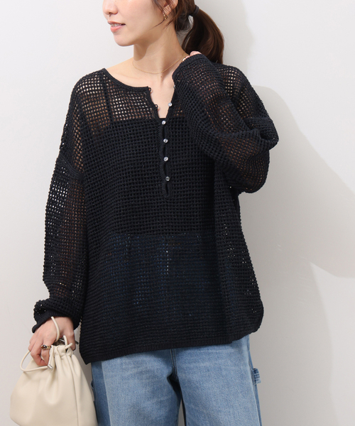 JOURNAL STANDARD relume（ジャーナルスタンダード　レリューム）の「ミックスメッシュ2WAYヘンリープルオーバー（ニット/セーター・レディース・ブラック系その他/ベージュ・FREE）」の2枚目の写真