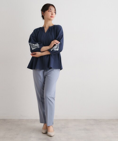 LAURA ASHLEY（ローラアシュレイ）の「【コットン100％／7分袖／4colors】フォスコット ダマスク柄 刺繍ブラウス（シャツ/ブラウス・レディース・ホワイト/ネイビー/サックスブルー/ライトオレンジ系・38）」の19枚目の写真