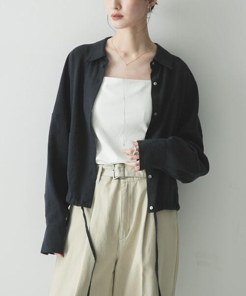 URBAN RESEARCH(アーバンリサーチ)の「ラミーレーヨンワイドショートシャツ(シャツ/ブラウス・レディース・オフホワイト/ネイビー/レッド系その他・FREE)」の12枚目の写真