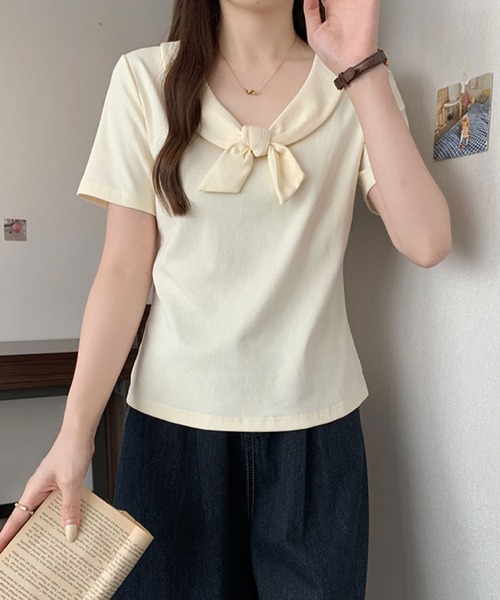 2ly2(トゥーリートゥー)の「ビッグリボンデザイン 半袖カットソー / フェミニンリボントップス(Tシャツ/カットソー・レディース・ブルー/ブラック/ベージュ・FREE)」の4枚目の写真